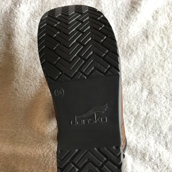 Women’s dansko shoes - Picture 3 of 8